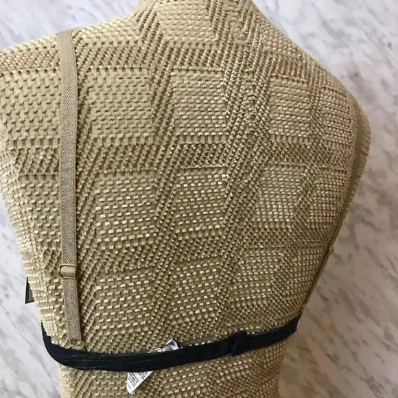 VANITY FAIR Bralette Size 30A NWT - Picture 3 of 6